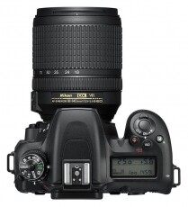 Nikon D7500 + AF-S 18-140mm VR Digitális fényképezőgép Fényképezőgép / kamera - DSLR tükörreflexes fényképezőgép - 342040