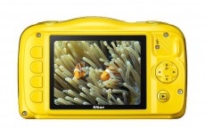 Nikon CoolPix W100 - sárga (2 év garancia!) + Hátizsák Fényképezőgép / kamera - Kompakt fényképezőgép - Kaland és vízálló fényképezőgép - 307198