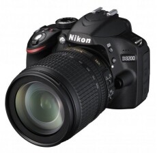 Nikon D3200 + 18-105mm VR Kit (3 év garancia!) + Nikon táska + 16GB SD kártya Fényképezőgép / kamera - DSLR tükörreflexes fényképezőgép - 288847