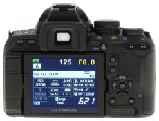 Olympus E-620 Váz + HLD-5 markolat Fényképezőgép / kamera - DSLR tükörreflexes fényképezőgép - 252036