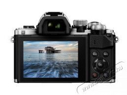 Olympus E-M10 II + 14-42mm EZ - ez&uuml;st/ez&uuml;st F&eacute;nyk&eacute;pezőg&eacute;p / kamera - MILC cser&eacute;lhető objekt&iacute;ves kompakt f&eacute;nyk&eacute;pezőg&eacute;p - 295359