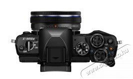 Olympus E-M10 II + 14-42mm EZ - fekete/fekete F&eacute;nyk&eacute;pezőg&eacute;p / kamera - MILC cser&eacute;lhető objekt&iacute;ves kompakt f&eacute;nyk&eacute;pezőg&eacute;p - 295360