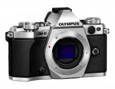 Olympus E-M5 II v&aacute;z - ez&uuml;st F&eacute;nyk&eacute;pezőg&eacute;p / kamera - MILC cser&eacute;lhető objekt&iacute;ves kompakt f&eacute;nyk&eacute;pezőg&eacute;p - 295339