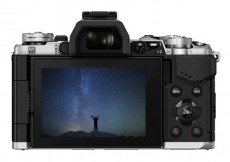 Olympus E-M5 II v&aacute;z - ez&uuml;st F&eacute;nyk&eacute;pezőg&eacute;p / kamera - MILC cser&eacute;lhető objekt&iacute;ves kompakt f&eacute;nyk&eacute;pezőg&eacute;p - 295339