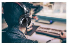 ONEODIO Pro M Bluetooth fekete headset Audio-Video / Hifi / Multimédia - Fül és Fejhallgatók - Fejhallgató - 514725