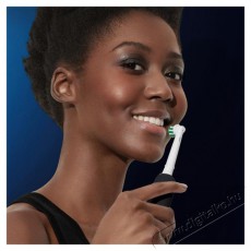 Oral-B PRO1 Elektromos Fogkefe Black X-Clean + útitok Szépségápolás / Egészség - Száj / fog ápolás - Elektromos fogkefe - 501404