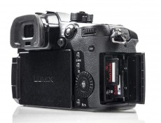 PANASONIC Lumix G DC-GH5 váz - fekete Fényképezőgép / kamera - DSLR tükörreflexes fényképezőgép - 351228