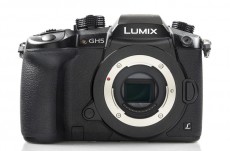 PANASONIC Lumix G DC-GH5 váz - fekete Fényképezőgép / kamera - DSLR tükörreflexes fényképezőgép - 351228