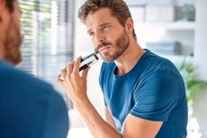 PHILIPS BT7204/85 Beardtrimmer series 7000 vákuumos szakállvágó  Szépségápolás / Egészség - Szőrtelenítő / borotva - Arc- és testszőrzet vágó, formázó - 331454