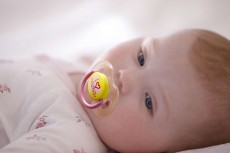 PHILIPS SCF172/50 Avent játszócumik Szépségápolás / Egészség - Baba mama termék - Cumisüveg / cumi / etetés kiegészítő - 298590