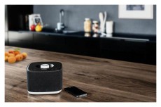 PHILIPS BM5B/10 Bluetooth hangszóró Audio-Video / Hifi / Multimédia - Hordozható, vezeték nélküli / bluetooth hangsugárzó - Hordozható, vezeték nélküli / bluetooth hangsugárzó - 312551