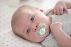 PHILIPS SCF151/00 Avent cumi Szépségápolás / Egészség - Baba mama termék - Cumisüveg / cumi / etetés kiegészítő - 298577