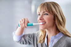 PHILIPS Series 4300 HX6802/35 Sonicare ProtectiveClean szónikus elektromos fogkefe dupla szett Szépségápolás / Egészség - Száj / fog ápolás - Elektromos fogkefe - 361857