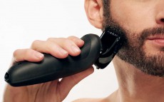 PHILIPS S5070/65 AquaTouch nedves és száraz elektromos borotva  Szépségápolás / Egészség - Szőrtelenítő / borotva - Férfi borotva - 331516