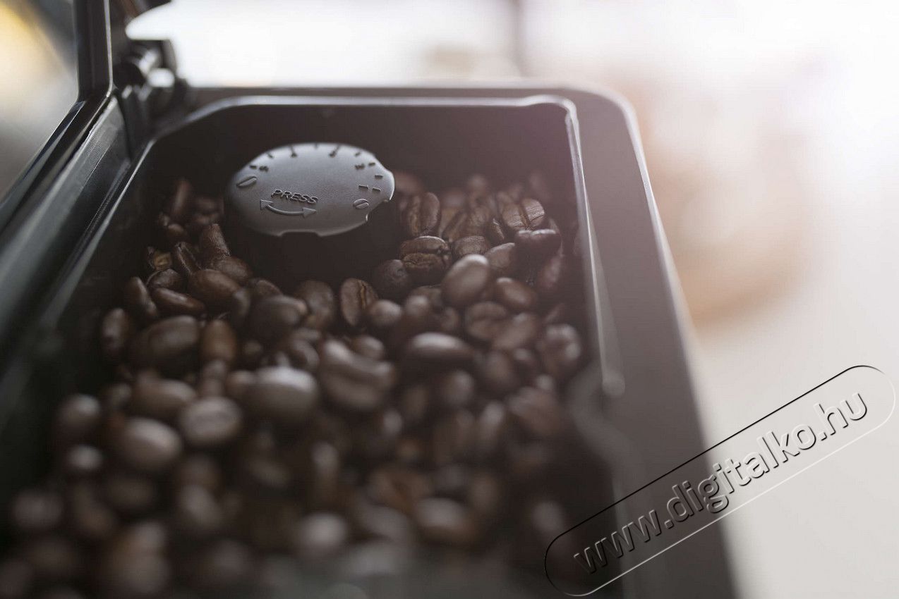 PHILIPS Series 5000 LatteGo EP5333/10 automata kávégép LatteGo tejhabosítóval Konyhai termékek - Kávéfőző / kávéörlő / kiegészítő - Automata kávéfőző - 361808