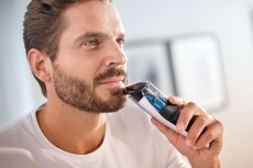 PHILIPS BT7204/85 Beardtrimmer series 7000 vákuumos szakállvágó  Szépségápolás / Egészség - Szőrtelenítő / borotva - Arc- és testszőrzet vágó, formázó - 331454