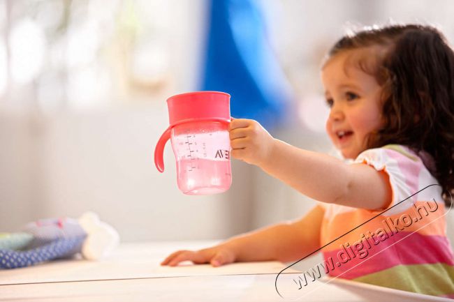 PHILIPS SCF782/00 260ml Első ivópohár - zöld és piros Szépségápolás / Egészség - Baba mama termék - Cumisüveg / cumi / etetés kiegészítő - 336797