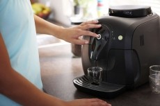 PHILIPS HD8650/09 k&aacute;v&eacute;főző Konyhai term&eacute;kek - K&aacute;v&eacute;főző / k&aacute;v&eacute;&ouml;rlő / kieg&eacute;sz&iacute;tő - Automata k&aacute;v&eacute;főző - 303424