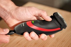 PHILIPS S1310/04 Shaver series 1000 borotva Szépségápolás / Egészség - Szőrtelenítő / borotva - Férfi borotva - 301198