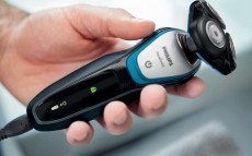 PHILIPS S5070/65 AquaTouch nedves és száraz elektromos borotva  Szépségápolás / Egészség - Szőrtelenítő / borotva - Férfi borotva - 331516