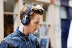 PHILIPS SHL5605BL fejhallgató Audio-Video / Hifi / Multimédia - Fül és Fejhallgatók - Fejhallgató mikrofonnal / headset - 299030