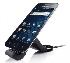 PHILIPS DLC2407U USB szinkronizáló és töltő Mobil / Kommunikáció / Smart - Mobiltelefon kiegészítő / tok - Hálózati-, autós töltő - 301232