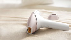 PHILIPS BRI950/00 Lumea Prestige IPL szörtelenítő készülék Szépségápolás / Egészség - Szőrtelenítő / borotva - Tartós szőrtelenítő - 348984