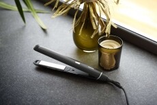 PHILIPS BHS677/00 StraightCare SublimeEnds hajegyenesítő Szépségápolás / Egészség - Hajápolás - Hajvasaló / egyenesítő - 331451