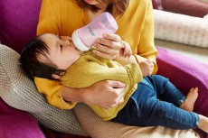 PHILIPS SCF034/17 AVENT cumisüveg Szépségápolás / Egészség - Baba mama termék - Cumisüveg / cumi / etetés kiegészítő - 366584