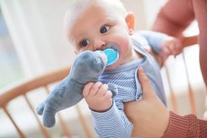 PHILIPS SCF348/14 AVENT játszócumi Szépségápolás / Egészség - Baba mama termék - Cumisüveg / cumi / etetés kiegészítő - 366586