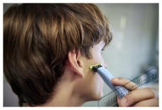 PHILIPS QP1324/30 OneBlade First Shave borotva Szépségápolás / Egészség - Szőrtelenítő / borotva - Arc- és testszőrzet vágó, formázó - 500651