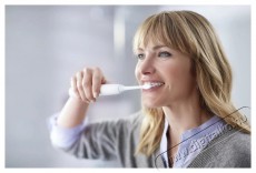 PHILIPS Sonicare ProtectiveClean 4300 HX6807/51 elektromos fogkefe Szépségápolás / Egészség - Száj / fog ápolás - Elektromos fogkefe - 505150