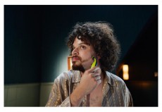 PHILIPS OneBlade 360 QP2724/31 hibrid borotva Sz&eacute;ps&eacute;g&aacute;pol&aacute;s / Eg&eacute;szs&eacute;g - Szőrtelen&iacute;tő / borotva - F&eacute;rfi borotva - 513497