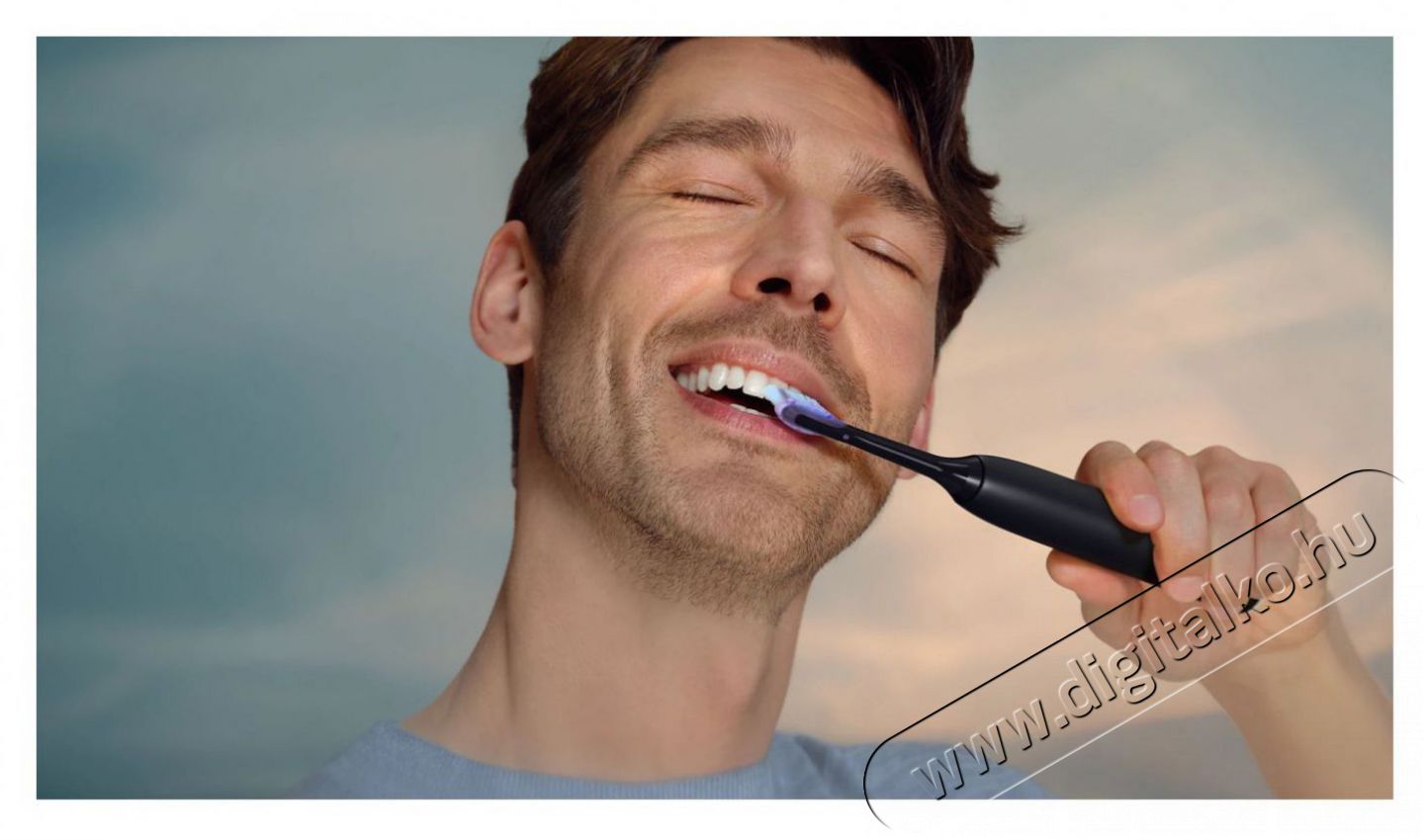 PHILIPS Sonicare 7100 HX7421/01 Elektromos fogkefe Sz&eacute;ps&eacute;g&aacute;pol&aacute;s / Eg&eacute;szs&eacute;g - Sz&aacute;j / fog &aacute;pol&aacute;s - Elektromos fogkefe - 525669