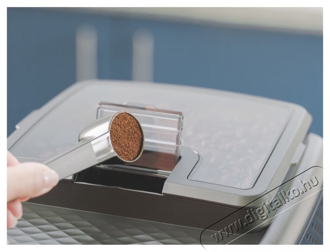 PHILIPS Series 3300 EP3341/50 automata eszpressz&oacute;g&eacute;p Konyhai term&eacute;kek - K&aacute;v&eacute;főző / k&aacute;v&eacute;&ouml;rlő / kieg&eacute;sz&iacute;tő - Automata k&aacute;v&eacute;főző - 532896