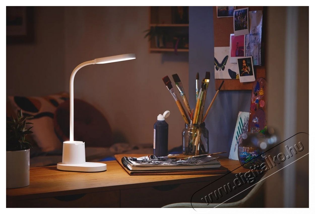 PHILIPS Bucket LED asztali l&aacute;mpa, &uacute;jrat&ouml;lthető, 7W, 200 lm, 5V, &aacute;ll&iacute;that&oacute; f&eacute;nyerőss&eacute;g, f&eacute;nyhőm&eacute;rs&eacute;klet (3000/4000/5700K), IP20, 34 cm, feh&eacute;r H&aacute;ztart&aacute;s / Otthon / K&uuml;lt&eacute;r - Vil&aacute;g&iacute;t&aacute;s / elektromoss&aacute;g - Asztali l&aacute;mpa - 540467