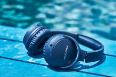 Pioneer SE-S6BN-L bluetooth zajszűrős fejhallgató - kék Audio-Video / Hifi / Multimédia - Fül és Fejhallgatók - Fejhallgató mikrofonnal / headset - 368025