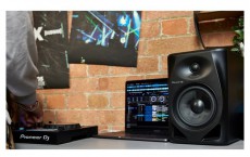 Pioneer Pioneer DJ DM-40D-BT fekete Bluetooth csatlakozású monitor hangfalpár Autóhifi / Autó felszerelés - Autó hangsugárzó - Hangszóró - 457003