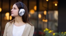 Pioneer SE-MS7BT-S mikrofonos fejhallgató Audio-Video / Hifi / Multimédia - Fül és Fejhallgatók - Fejhallgató mikrofonnal / headset - 309813