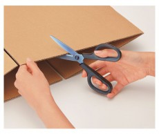 PLUS JAPAN Fitcut Prémium 17,5 cm diplomatakék titániumbevonatú olló Konyhai termékek - Konyhai eszköz - Kés / olló - 508278