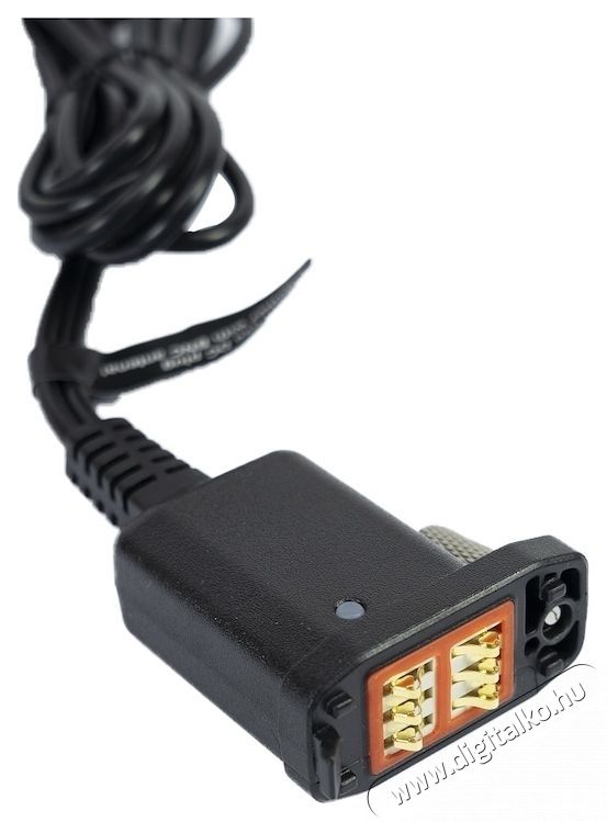 PNI adapter 12 V-os t&aacute;pegys&eacute;ghez &eacute;s k&uuml;lső antenna a PNI Escort HP 82 k&eacute;sz&uuml;l&eacute;khez Mobil / Kommunik&aacute;ci&oacute; / Smart - Walkie-Talkie / PMR r&aacute;di&oacute; - Kieg&eacute;sz&iacute;tő - 535560