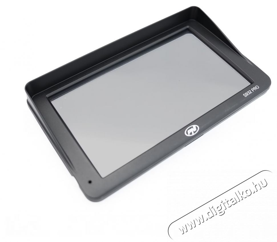 PNI S932 PRO GPS navig&aacute;ci&oacute;s rendszer be&eacute;p&iacute;tett DVR-rel Aut&oacute;hifi / Aut&oacute; felszerel&eacute;s - GPS navig&aacute;ci&oacute; - GPS navig&aacute;ci&oacute; - 535521