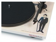 Pro-Ject  Essential II White Demon fehér lemezjátszó Audio-Video / Hifi / Multimédia - Bakelit lemezjátszó - Bakelit lemezjátszó - 398890