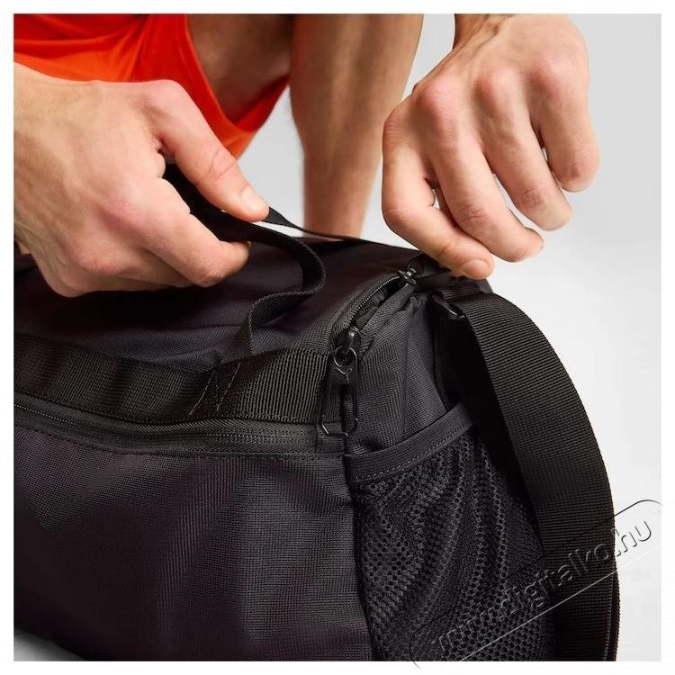 Puma Training sportt&aacute;ska, Kicsi, fekete H&aacute;ztart&aacute;s / Otthon / K&uuml;lt&eacute;r - J&aacute;t&eacute;k / Sport - Kieg&eacute;sz&iacute;tő - 535622