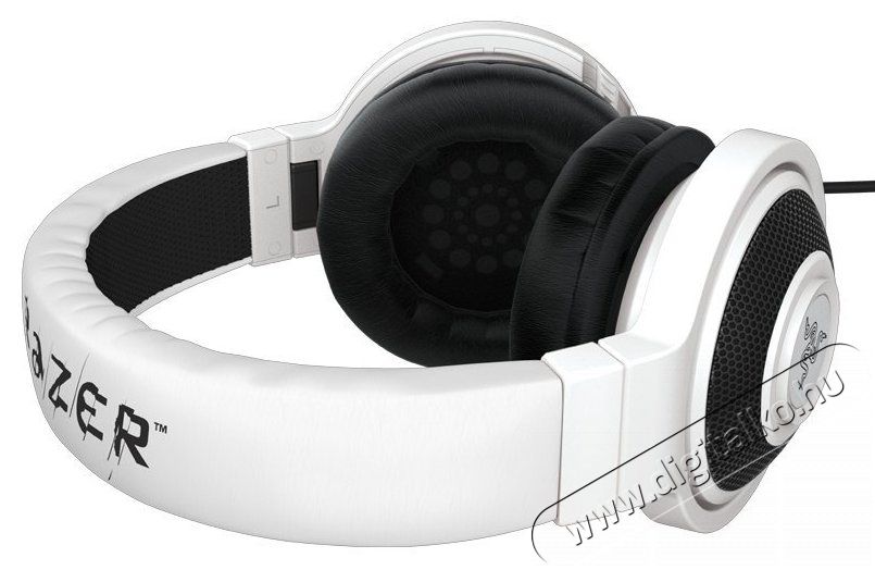 Razer Kraken Pro 2015 Gamer headset (RZ04-01380300-R3M1) - fehér Audio-Video / Hifi / Multimédia - Fül és Fejhallgatók - Fejhallgató mikrofonnal / headset - 324609