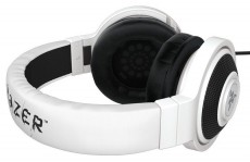 Razer Kraken Pro 2015 Gamer headset (RZ04-01380300-R3M1) - fehér Audio-Video / Hifi / Multimédia - Fül és Fejhallgatók - Fejhallgató mikrofonnal / headset - 324609