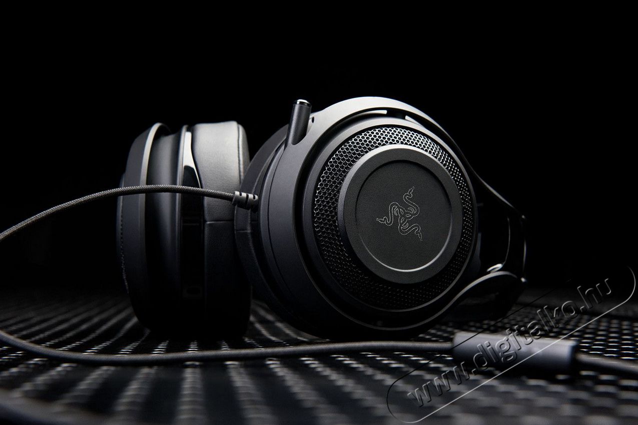 Razer ManO War 7.1 Gamer headset (RZ04-01920200-R3G1) Audio-Video / Hifi / Multimédia - Fül és Fejhallgatók - Fejhallgató mikrofonnal / headset - 324618