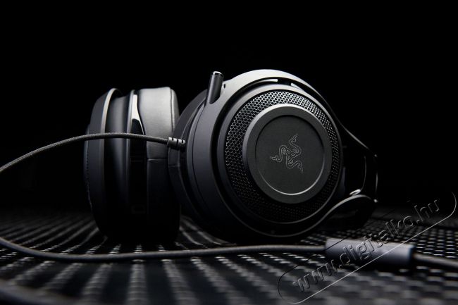 Razer ManO War 7.1 Gamer headset (RZ04-01920200-R3G1) Audio-Video / Hifi / Multimédia - Fül és Fejhallgatók - Fejhallgató mikrofonnal / headset - 324618