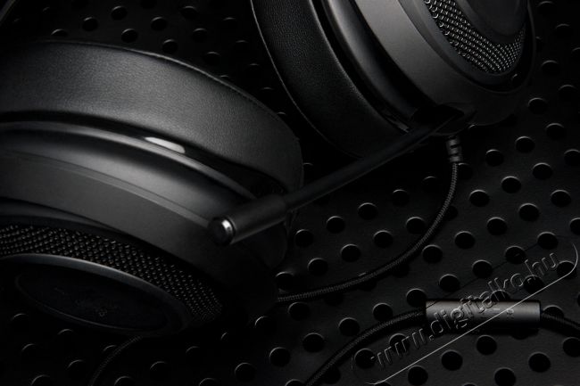 Razer ManO War 7.1 Gamer headset (RZ04-01920200-R3G1) Audio-Video / Hifi / Multimédia - Fül és Fejhallgatók - Fejhallgató mikrofonnal / headset - 324618