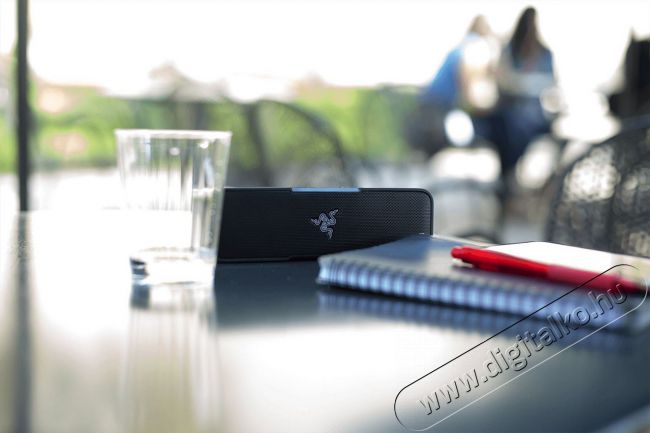 Razer Leviathan Mini Bluetooth hangszóró (RZ05-01570100-R3G1) Audio-Video / Hifi / Multimédia - Hordozható, vezeték nélküli / bluetooth hangsugárzó - Hordozható, vezeték nélküli / bluetooth hangsugárzó - 324623